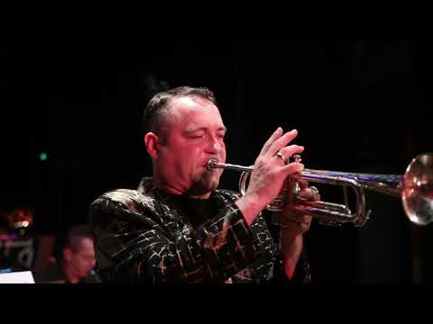 Roman Marczyński Big Band - "ROCKY" Gonna fly Now -LIVE 2020 solo Roman Marczyński