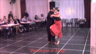 NATALIA FURES y MARIO DE CAMILLIS bailando el tango CANTO en FLOREAL MILONGA