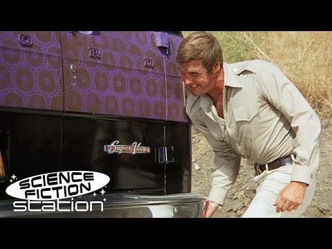 Steve Uses His Bionic Strength on a Stuck Van | Six Million Dollar Man | Science Fiction Station