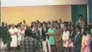 preview picture of video '1989 Congo - Lubumbashi, École Belge, Diplômes d' Humanités en Fin de Rétho, Année de Nathalie'