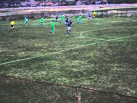 Metalul Criscior-Universitatea Petrosani 3-0 faza din joc