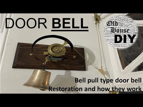 Bell pull door bell