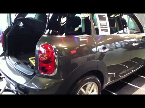 MINI Cooper Countryman in Royal Grey