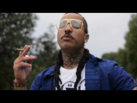 AMC - Mi Life (Official Video)