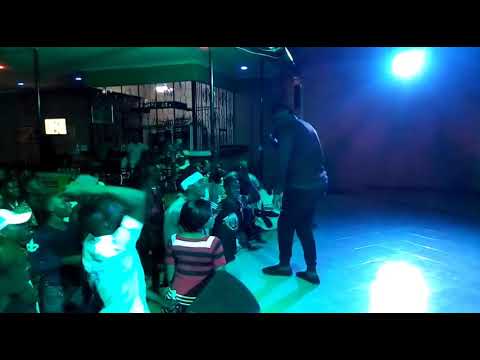 Motra the future akinukisha bunda akiwa na G Nako