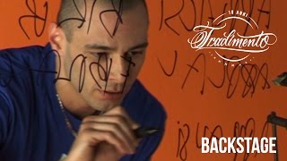 Fabri Fibra. Applausi Per Fibra [Backstage].