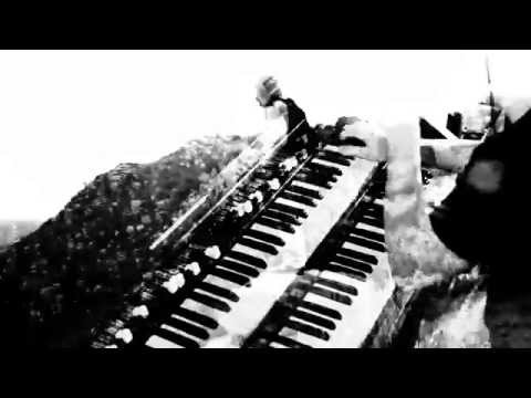 Walking on Topanga - 65 Mines Street - 2015