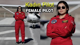 Pretty Female Pilot in Red Flight Suit Rocks [Kadın Pilotu]