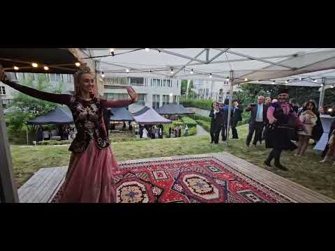 Azerbaijani traditional dance in Belgium 🇧🇪 "Uzun dərə"