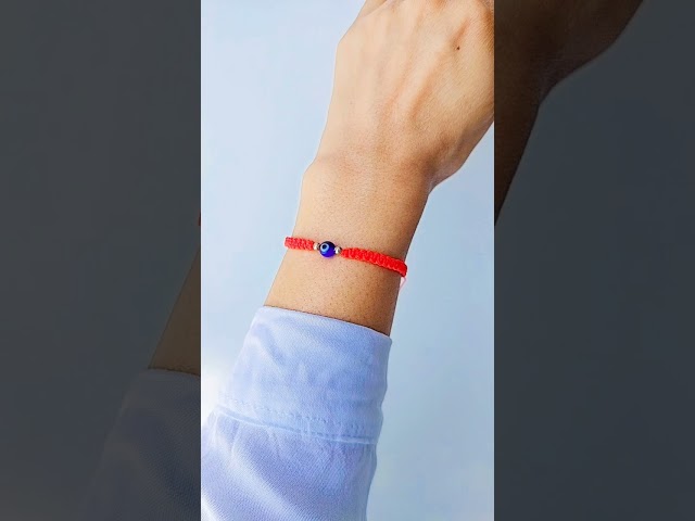 Vídeo relacionado con 4 Piezas Set de Collar y Pulsera Mal de Ojo con Amuleto de la Suerte - Colgante de Pavo Szul para Damas y Hombres con Tarjetas y Chinitos