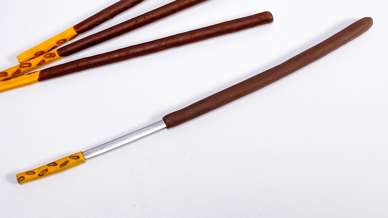 【粘土】ポッキーに刀を仕込んでみた