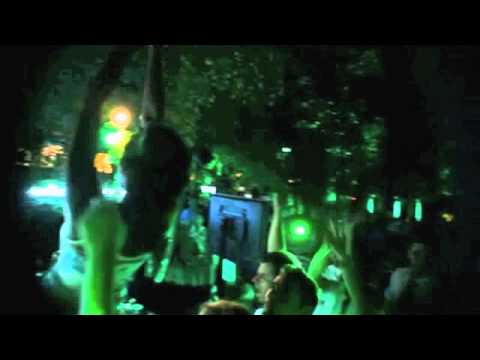 Sukh Knight feat. Jahcoozi - Hands In Your Pockets