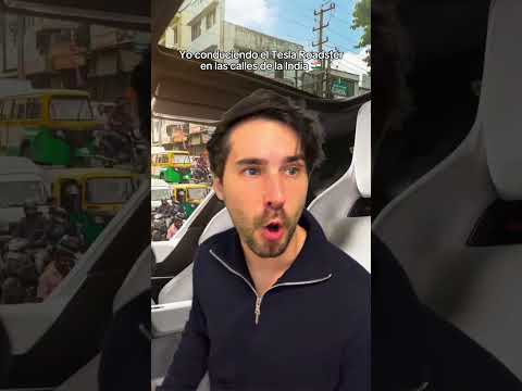 Tesla Roadster vs. el tráfico de India: Imposible 🇮🇳