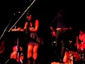 Thao & Mirah - Squareneck [Live] @ The New Parish