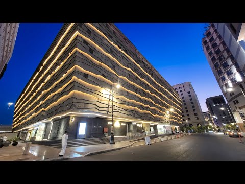 The Ultimate Medina Experience: Shopping, Dining, and History All in One! 