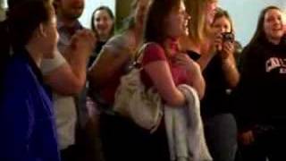 Holiday Inn hallway serenade