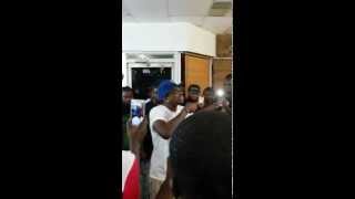 preview picture of video 'Thoota vs Dengee Rap Battle in Camden, Sc @Another Level Barber Shop 8/29/2014'
