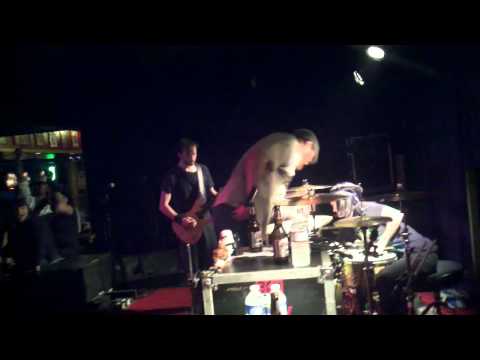 36 Crazyfists W/  Kyle Baltus of Falling Closer @ Hell's Kitchen - Installing The Catheter