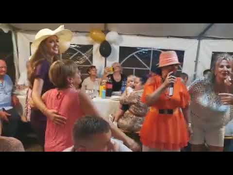 Mara i  IVONA   VESELA KUMA   Ivonin 18 Rođendan