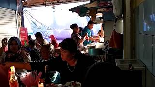preview picture of video 'Mie ayam bu jito terminal bus jatisrono wonogiri yang melegenda'