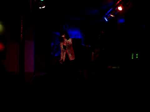 Maggie K De Monde  No Memory Live in London Nov 2009