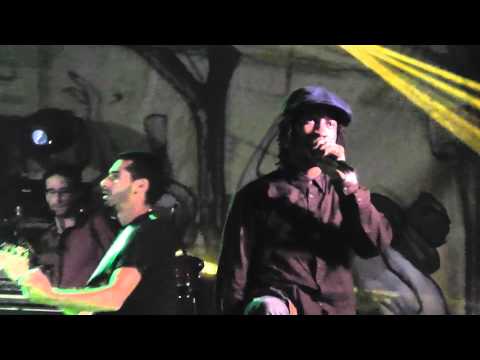 Kazam Davis ft. Exile Di Brave - Be Humble Be Calm Live at Rototom Sunsplash 2015 5/6