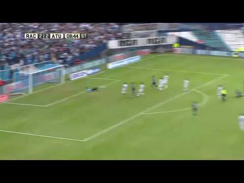 Racing 4 - Atlético Tucumán 3 / Gol de Bou