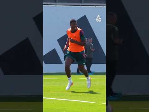 É OFICIAL: O ENDRICK VOLTOU PARA O REAL MADRID E JÁ TREINOU COM O MOURINHO! #shorts