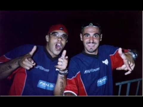 MC DANILO e Fabinho - eu carrego Deus (da antiga )