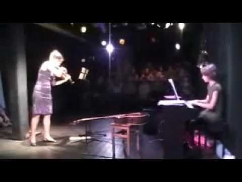 Бах - Гуно Ave Maria играют Анна Бойко и Лиза Зеленская