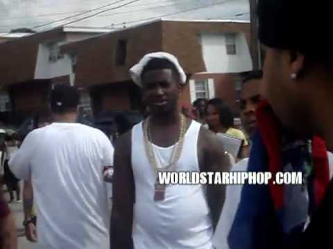 Video  Crips Confronting Waka Flocka At Video Shoot! Says They Cool With Gucci But CTE Aint The Ones That Ran Up On Waka  It Was Them! Im The One That Beat You  So Whats Happening Version Without Music