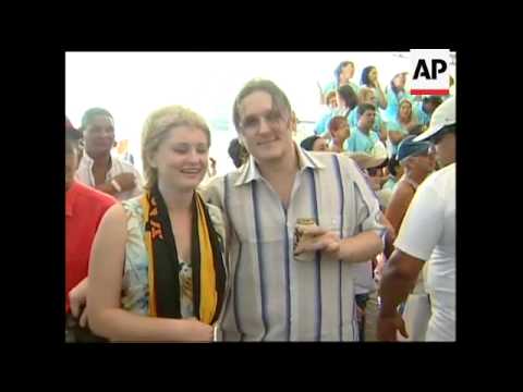 Faithful of Afro-Brazilian religions send gifts to goddess of the sea