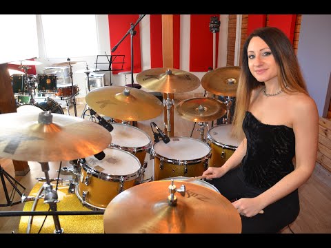 DEEP PURPLE - SMOKE ON THE WATER - DRUM COVER by CHIARA COTUGNO