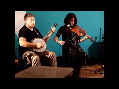 Le duo Peyrafort-Várkonyi, musique irlandaise au Sono Vino 1