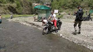 preview picture of video 'Trip to Sadhupul river crossing'
