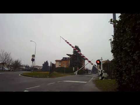Villasanta (I) Passaggio a Livello // Level crossing //