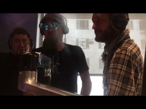 ENRICO PAPI NELLO ZOO DI 105 ( 5/5/2017)