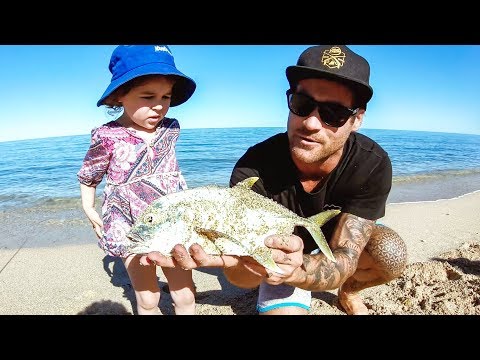 Amazing Beach Fishing With My Family - Ep 130
