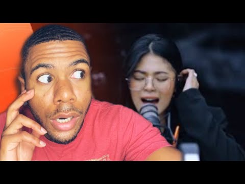 A REACTION TO a Gigi De Lana and The Gigi Vibras Performing "Sakalam" LIVE on Wish 107.5 Bus