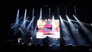 Björk - Declare Independence (Live Pukkelpop 2012)