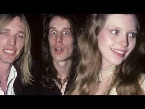 download lagu mp3 mp4 Bebe Buell Model, download mp3 Bebe Buell Model free download, download mp3 Bebe Buell Model