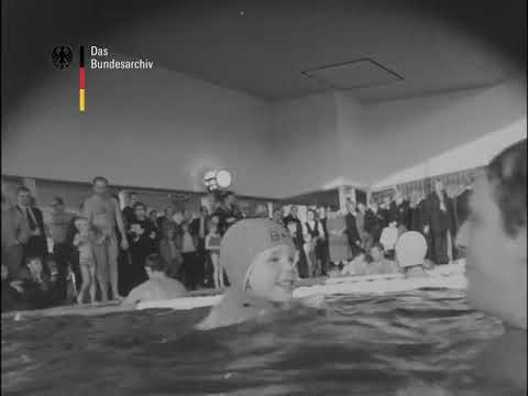 1970 Die Eröffnung des Hallenbades in Leherheide