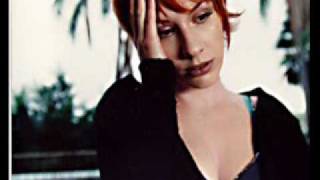 Esthero-Swallow me