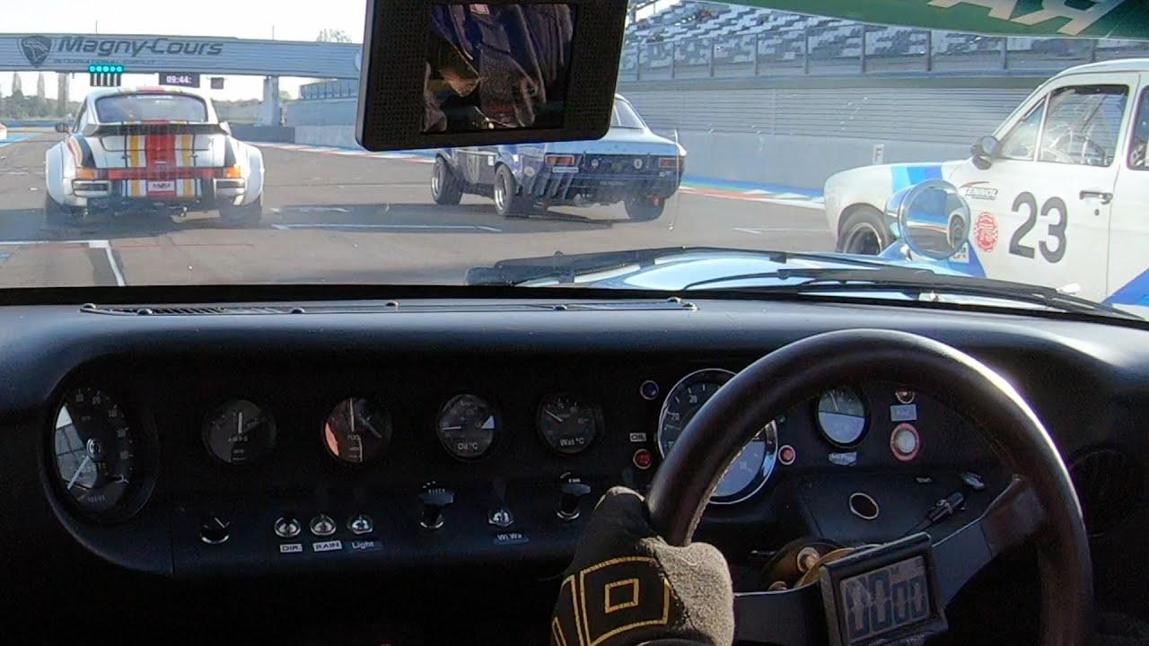 🎥 Tour du circuit de Magny-Cours à bord d'une Ford GT40 🏎️ 🏁