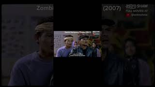 Download lagu 'Zomba, Zomba, Zombi!' - Zombi Kampung Pisang (2007) & Hantu Kak Limah Balik Rumah (2010) #shorts mp3