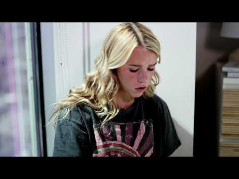 Video thumbnail for biggest t-shirt