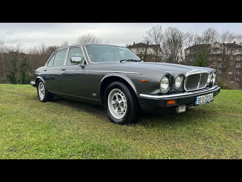 ONLINE AUCTION 1990 DAIMLER DOUBLE SIX - Image 2