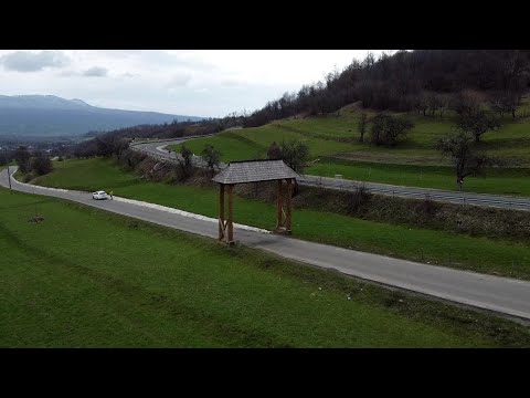 Dronă: Satul BREB, Maramures | Pensiuni - Casa Morosenilor, Popas in Breb | Biserici din lemn