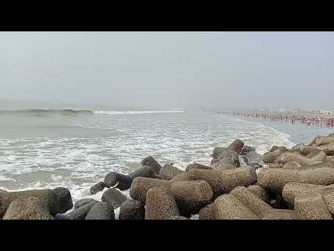 sea waves. beautiful sea waves.