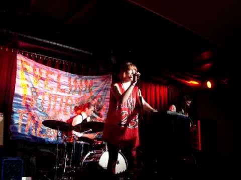 Evelinn Trouble & Trespassers live @ Bad Bonn Kilbi 09